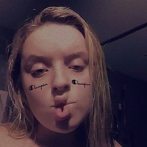 Meet your Posher, Eva